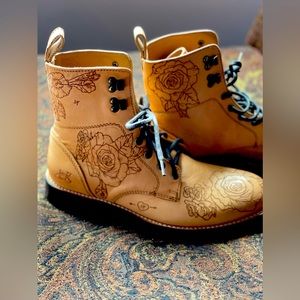 Fluevog Blake casual lace up boots